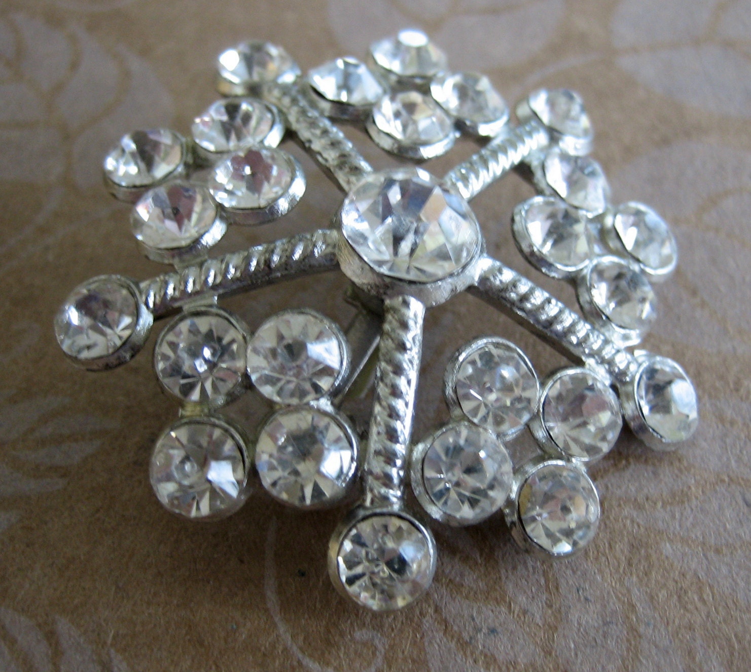lovely sparkling vintage starburst brooch