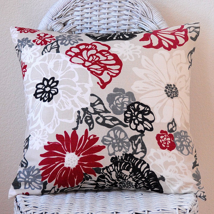 Red Black White on Light Tan Natural Background 18x18 Pillow Cover