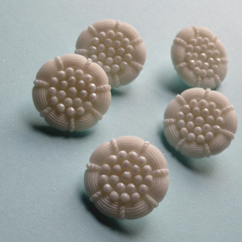 Buttons 5 Wonderful Faux Glass Shabby Style for Bridal, Millinery, Costume or Jewelry Design, Garters