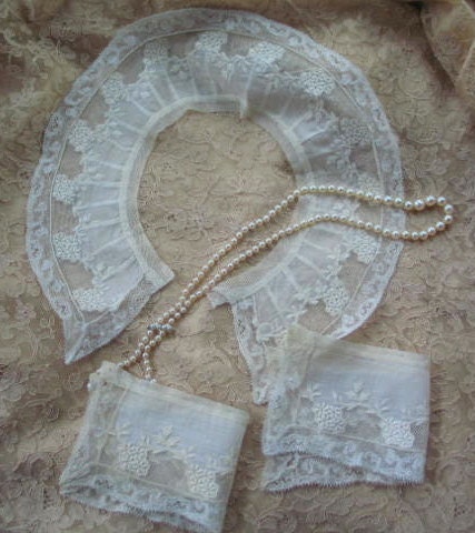Embroidered Cotton and Tulle Collar and Cuff Set