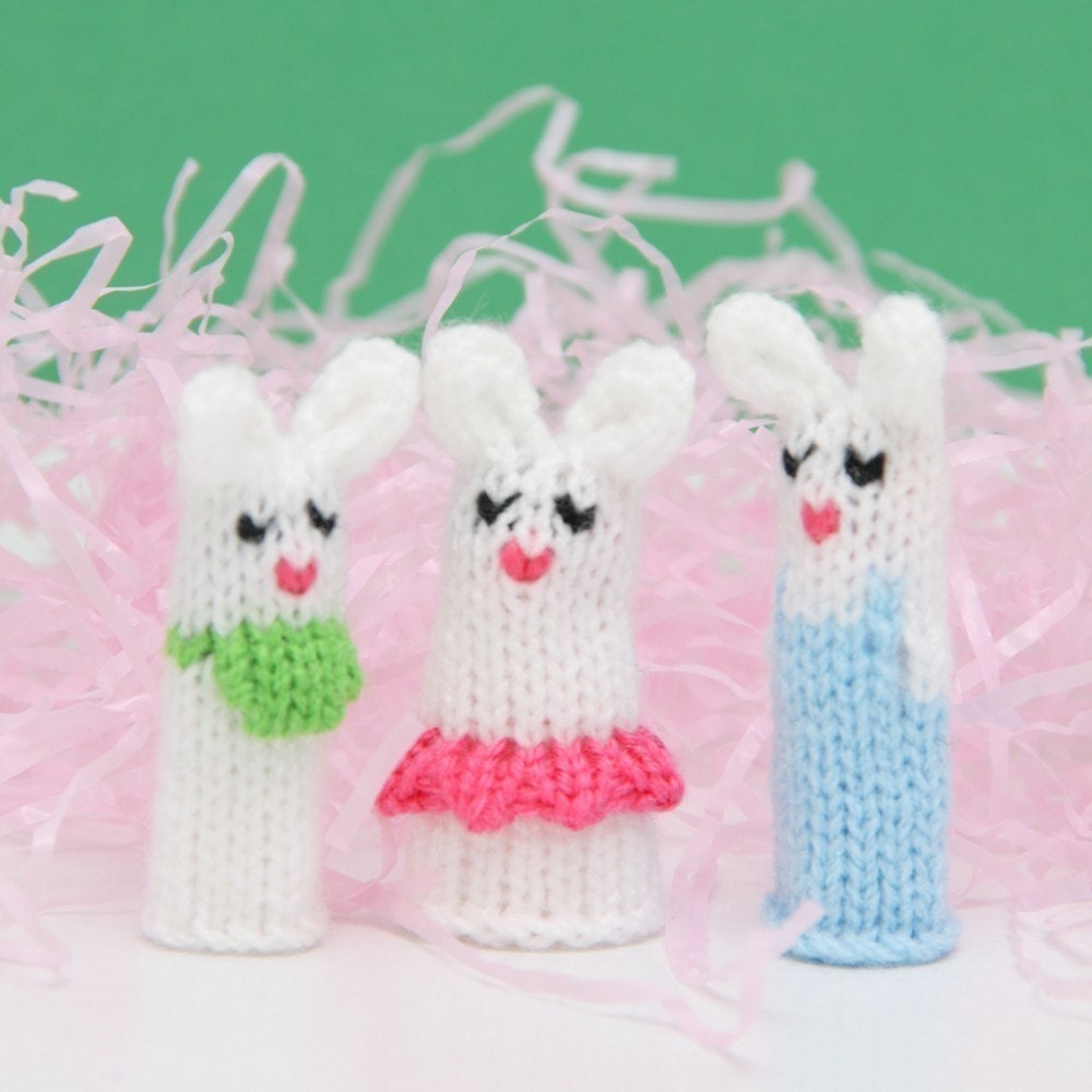 Bunny Family Finger Puppet Set (Includes Dad Bunny, Mom Bunny, Brother Bunny, Sister Bunny, and Baby Bunny).  We can create custom orders.