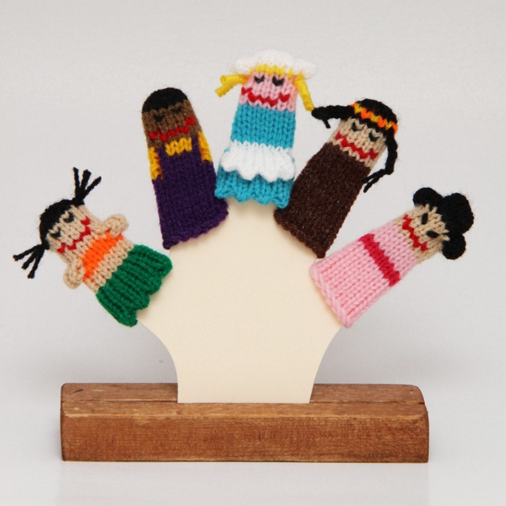 Children of the World Finger Puppet Set.  (Includes Hawaiin Girl, African-American Boy, Dutch Girl, Indian Boy, and Asian Girl.) We can create custom orders of individual puppets or puppet sets.