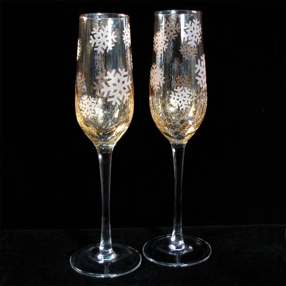 Winter Wedding Champagne Glasses, Golden Snowflake Crackle Glass, Personalized Flutes