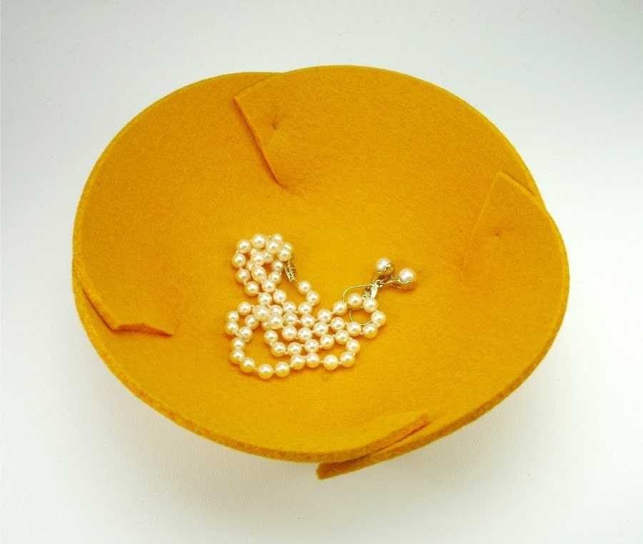 Petite Felt Bowl in Virgin Merino Wool Felt