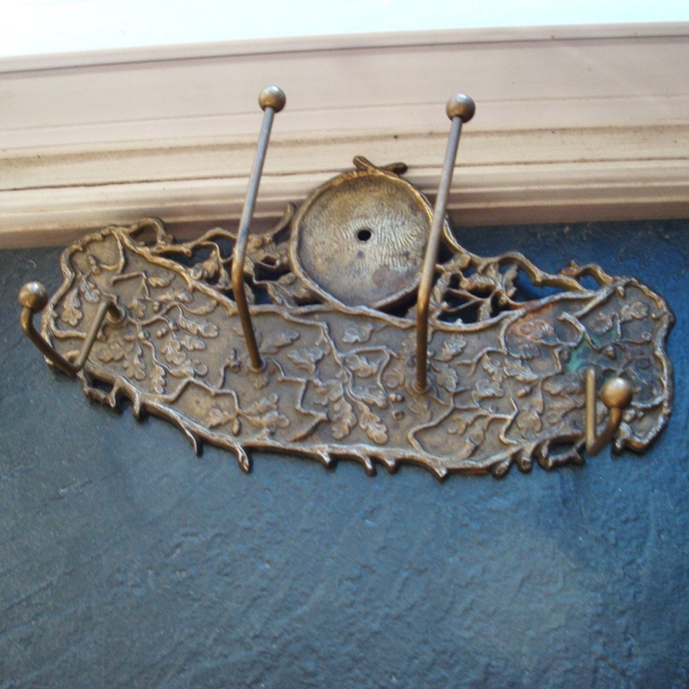 Vintage Brass Wall Plaque with HOOKS..Oak Leaf and Acorn Design..Rustic Branches..Nice Casting