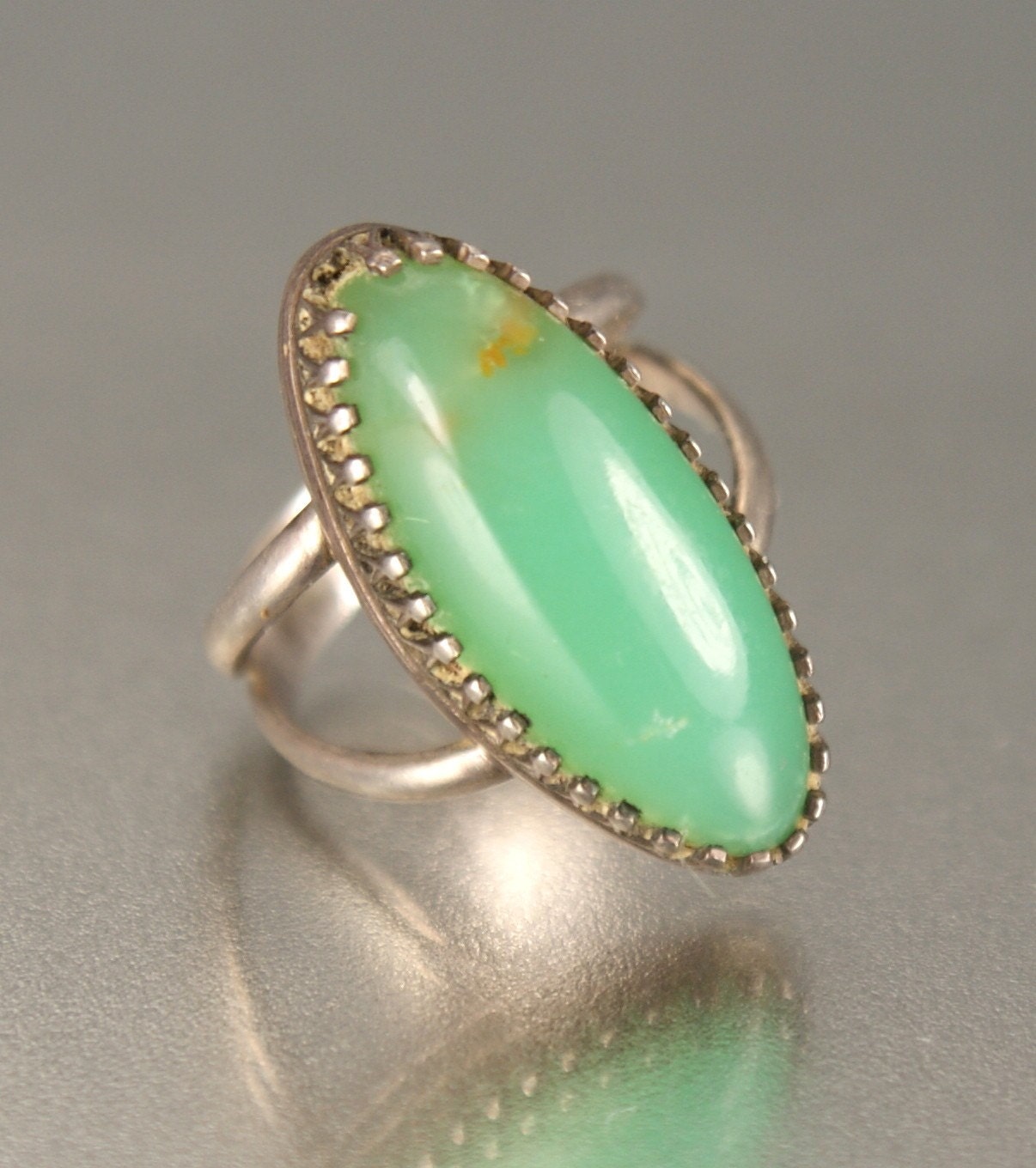 ON SALE Vintage Sterling Green Agate Ring