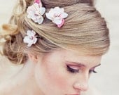 Wedding hair accessory, Set of three flower bobby pins in ivory and pink, wedding flower bobby pins