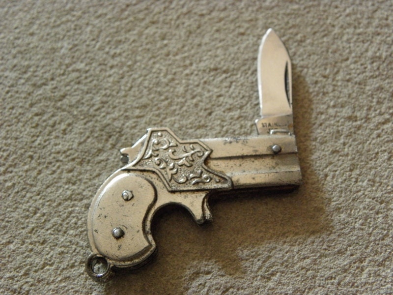 tiny-vintage-knife-shaped-like-a-gun-charm-by-artsyfartsyfarm