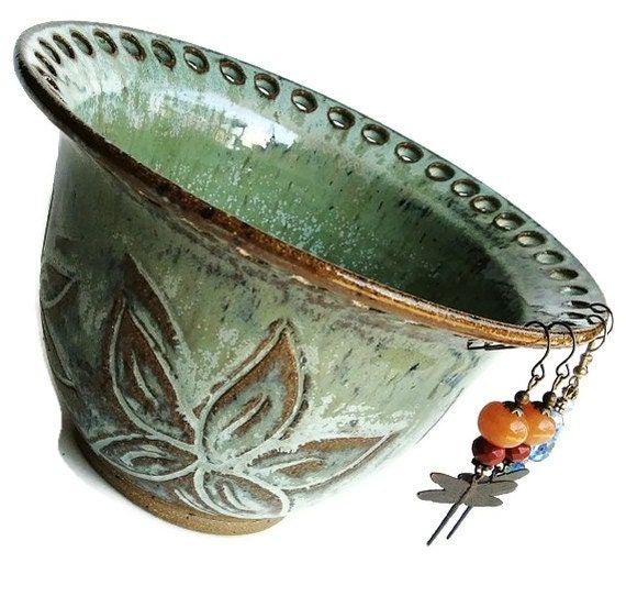 Ceramic Jewelry Bowl, Earring bowl, earring holder bowl, jewelry organizer. Hand-carved flowers in Lilypad Green. Graduation gift. LEJB-7