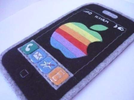 The original mobile - iPod -3G Iphone felt case- First made by l'atelier