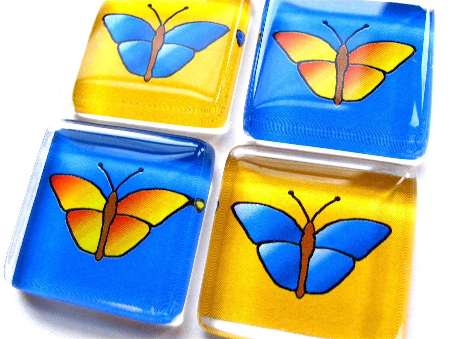 Glass magnets - Set of 4 Butterflies in blue and yelow - PurtyBird