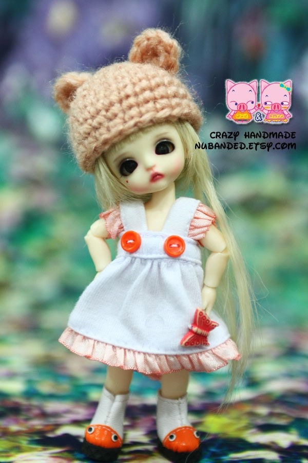 B129 - Lati White SP Outfit (With out shoes)