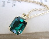 Emerald Vintage Rhinestone Necklace. Swarovski Crystal in Gold