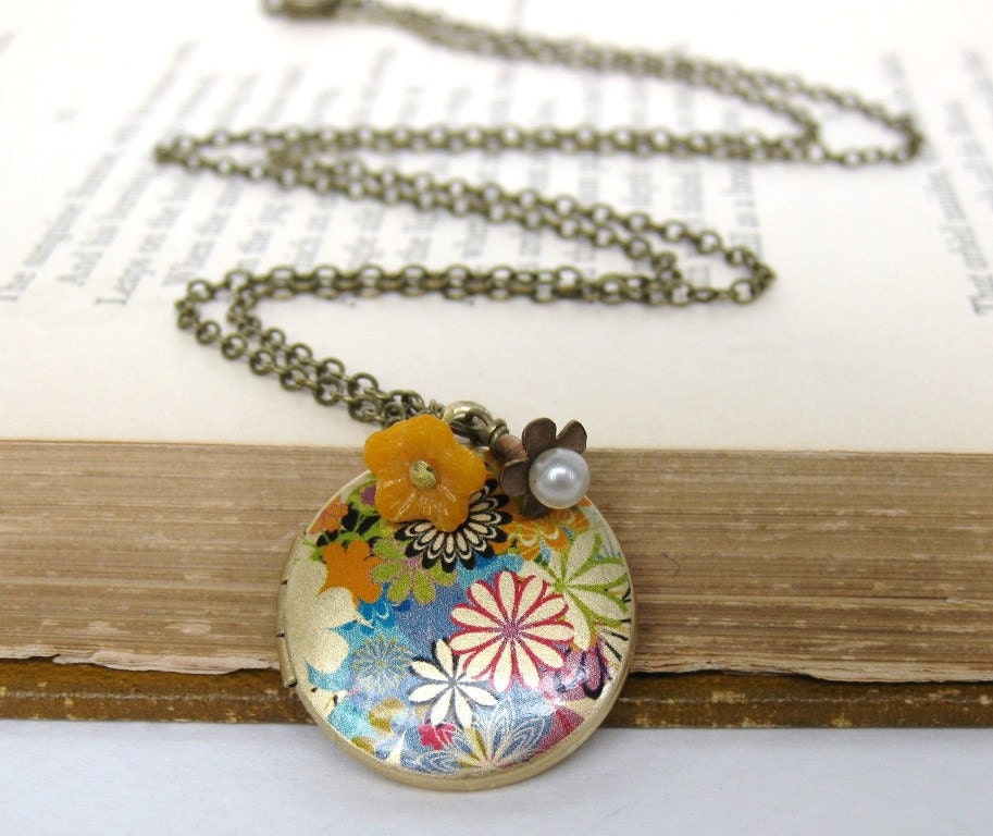 Photo Locket Round Brass Orange Flowers Vintage Pearl Bead Charm Pendant