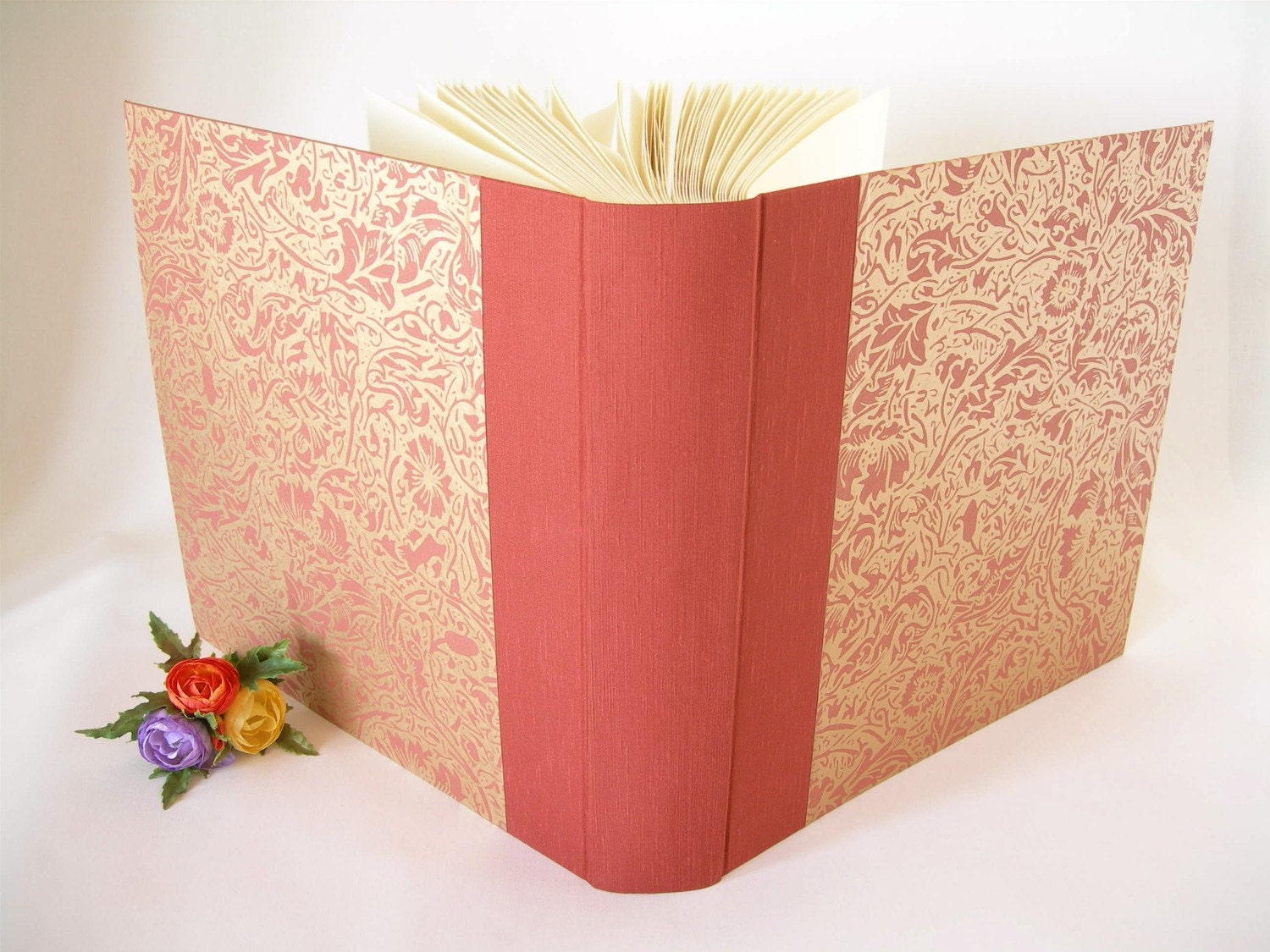 Photo album (12x12) dusty rose and gold English Garden