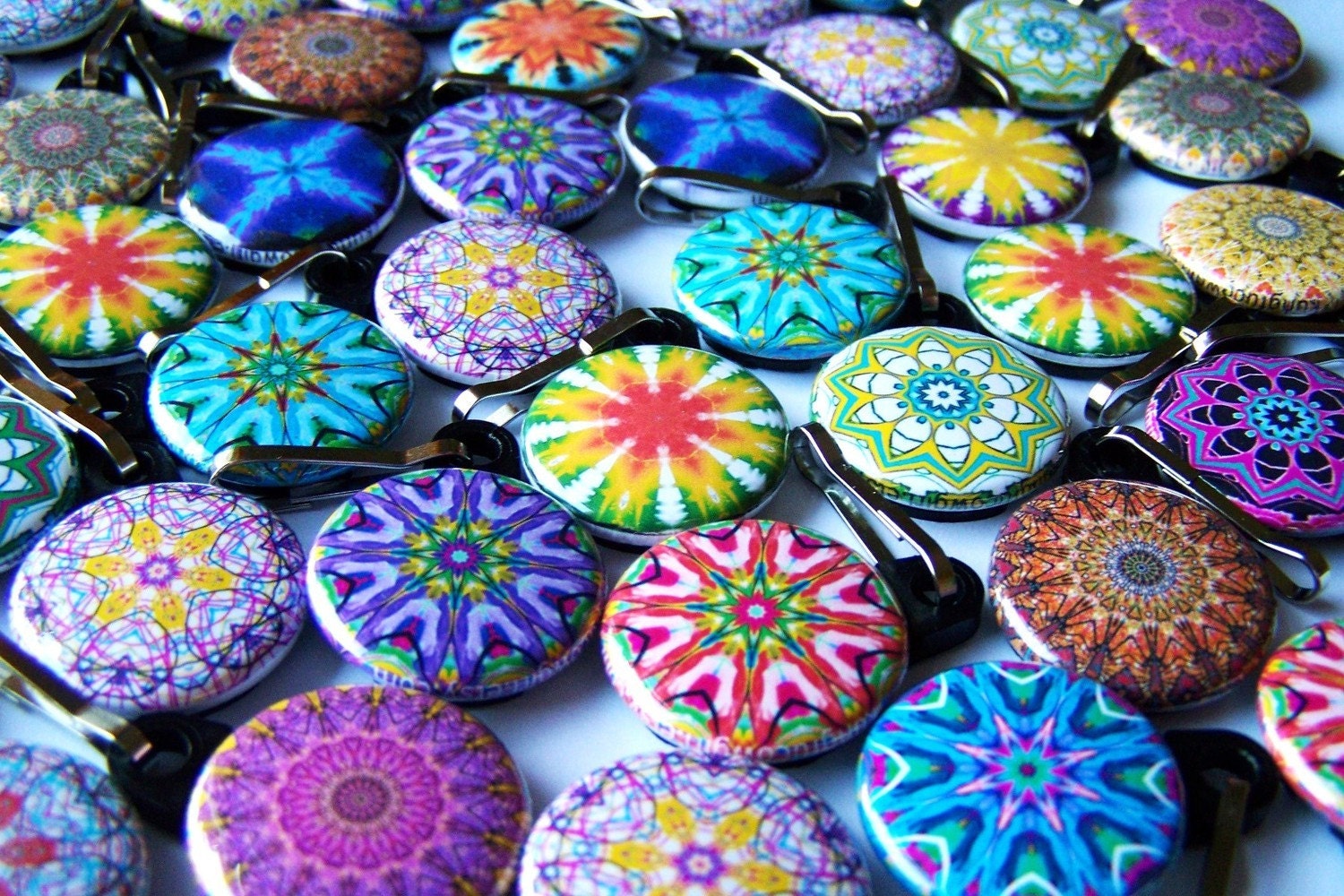 Wholesale 50 Kaleidoscope Zipper Pulls