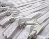 Five 22 Inch YKK Long Handbag Pull Purse Zippers Color 501 White