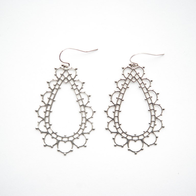 Delhi, India Earrings in Silver