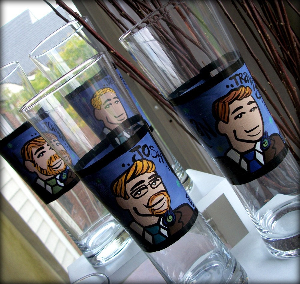 Groomsmen (8 glasses) Custom Hand Painted Wedding Glassware