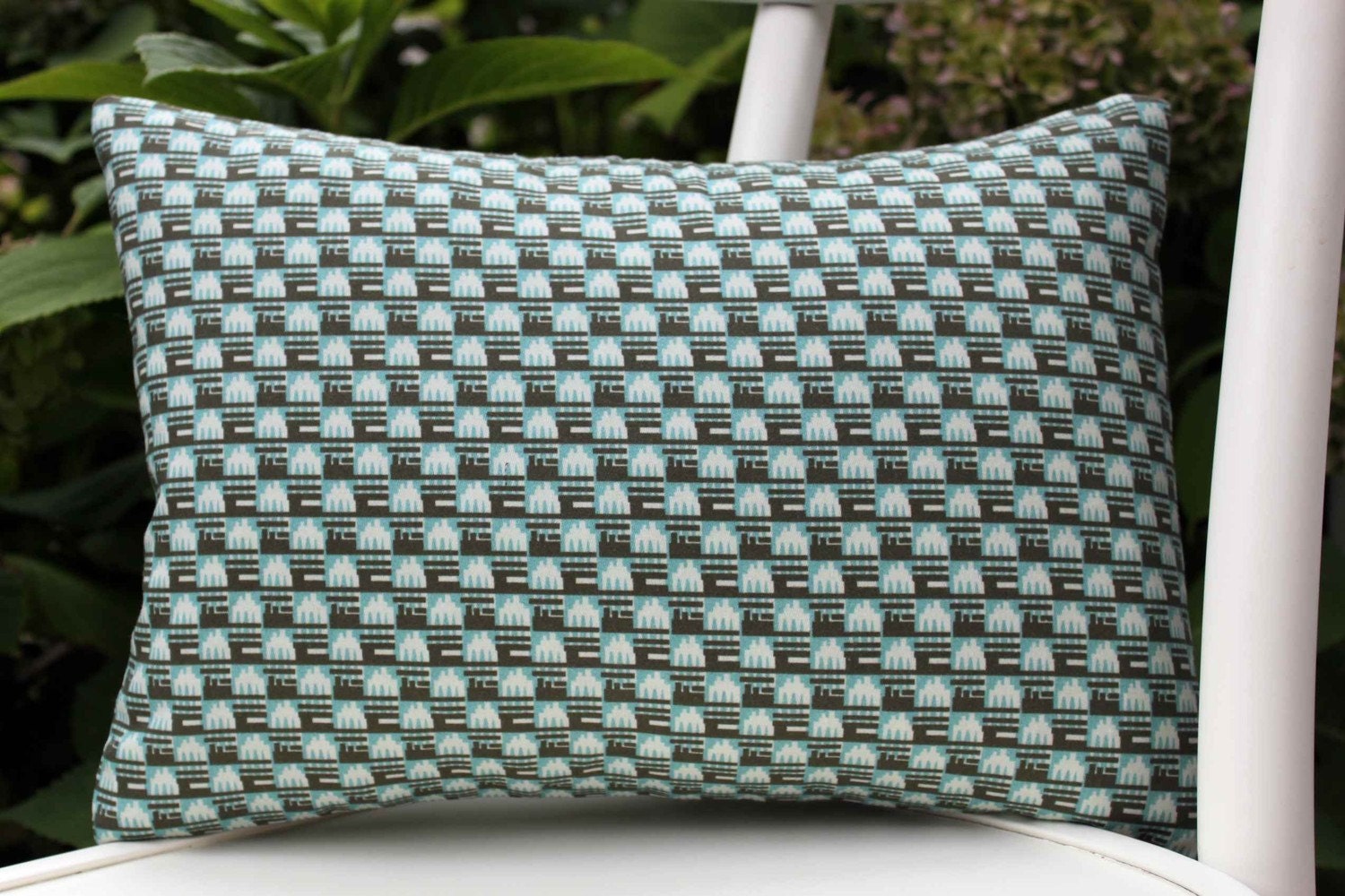 Abstract Geometric Pillow Cover 12 x 16