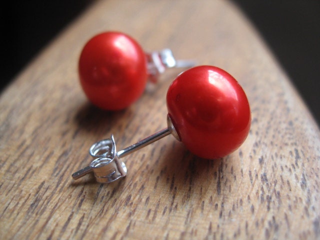 tangerine pearl earrings. neon orange red pearl stud earrings in sterling silver. silver earrings. post earrings. splurge.