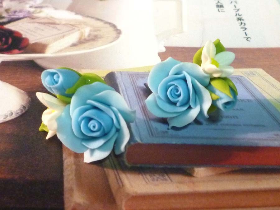 Rose Bouquet Stud Earrings