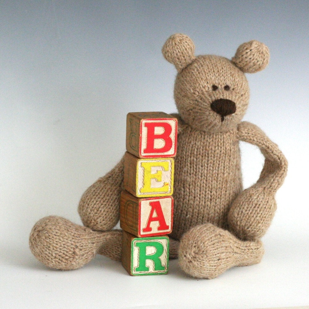 B is for Bear - PDF Knitting Pattern