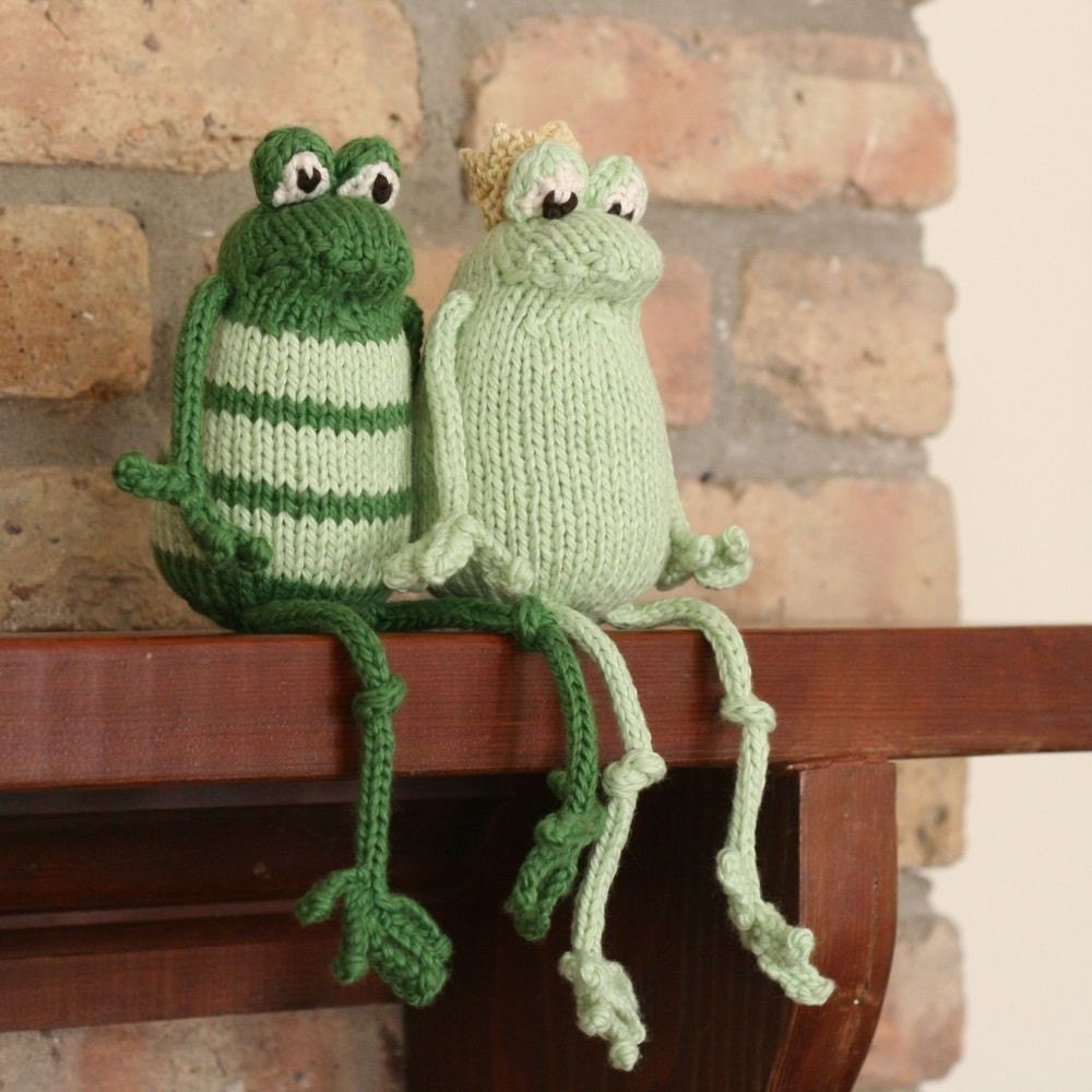 Frog Prince (Plain or Fancy) - PDF Knitting Pattern