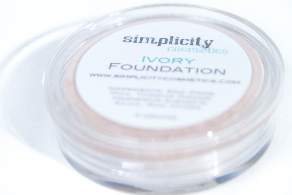 Hazelnut - Neutral Undertone Dark Vegan Mineral Foundation - Handcrafted Makeup