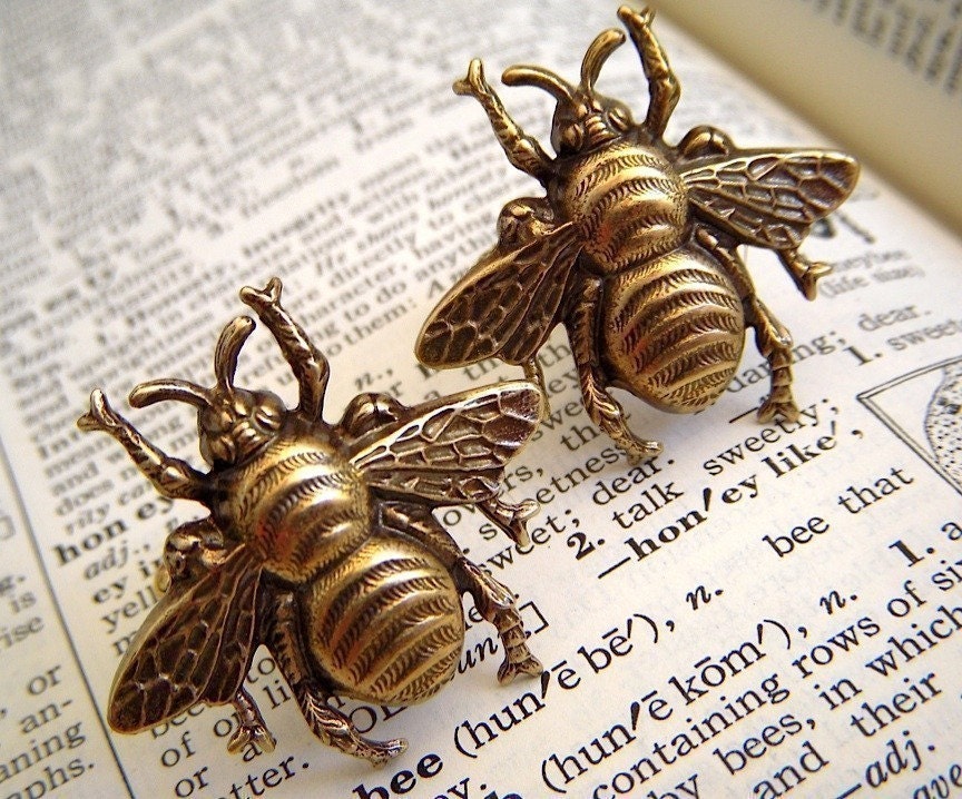 Men's Cufflinks Big Brass Bee Cufflinks Steampunk Cufflinks Antiqued Brass Cufflinks Vintage Inspired Gothic Victorian Statement Cufflinks