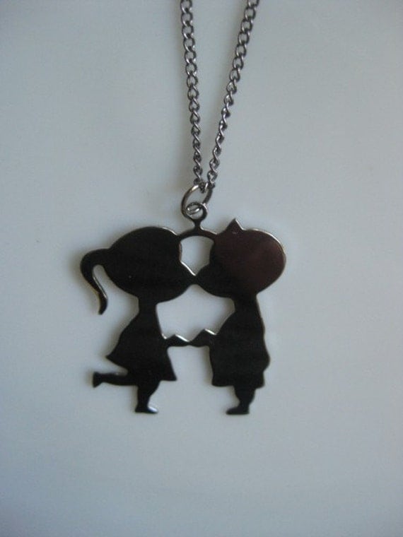 Vintage 1970's Boy and Girl KISSING NECKLACE by terrysgotit