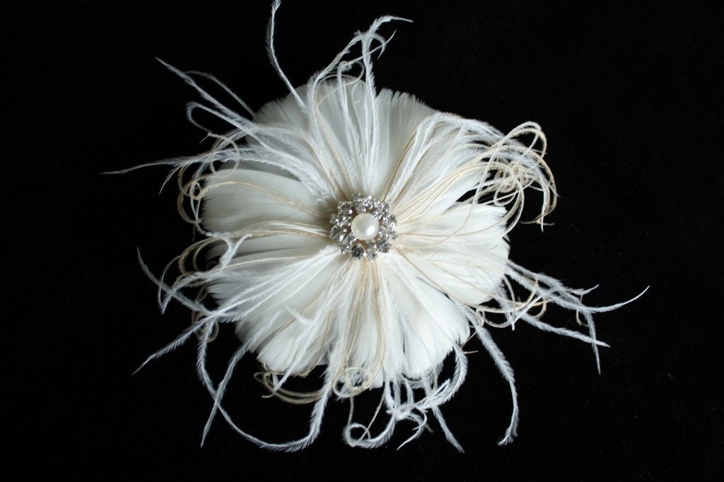 Wedding Hair Accessory, Feather Hair Clip, Fascinator, Bridal Head Piece, Ivory and Light Gold - SIMONE