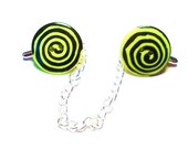 Green Swirl Sweater Clip