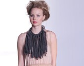 Fringe choker - Charcoal grey