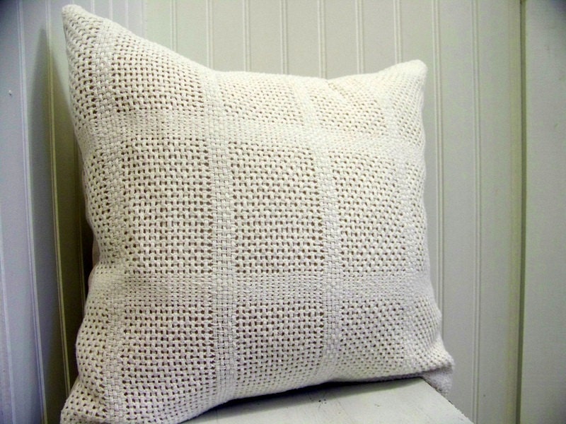 vintage blanket pillow cover - white - knit - recycled - eco friendly - cozy - jennilyons81