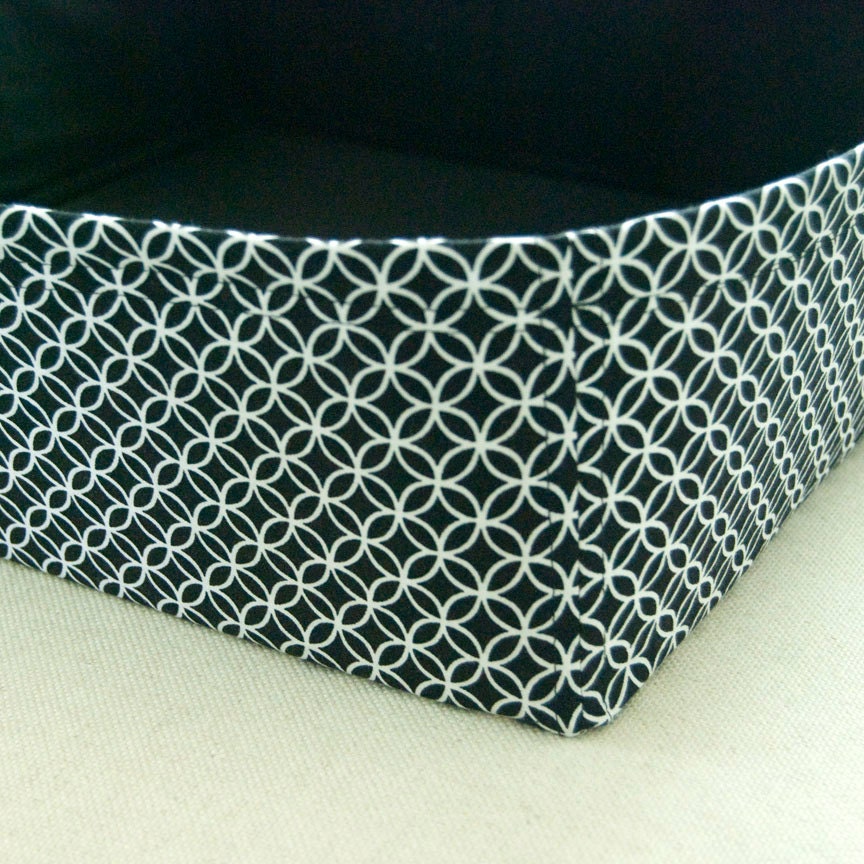 Modern Cat Bed in black fabric with white interlocking circles