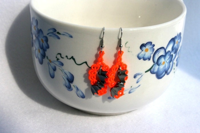 EARRINGS - Daisy Open - Halloween Neon Orange - Bat - Haunted - medium