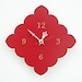 tiny scallop clock in poppy red