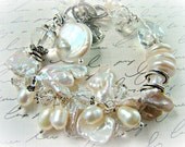 Chunky pearl bracelet, white pearl bridal bracelet,... MODERN CINDERELLA