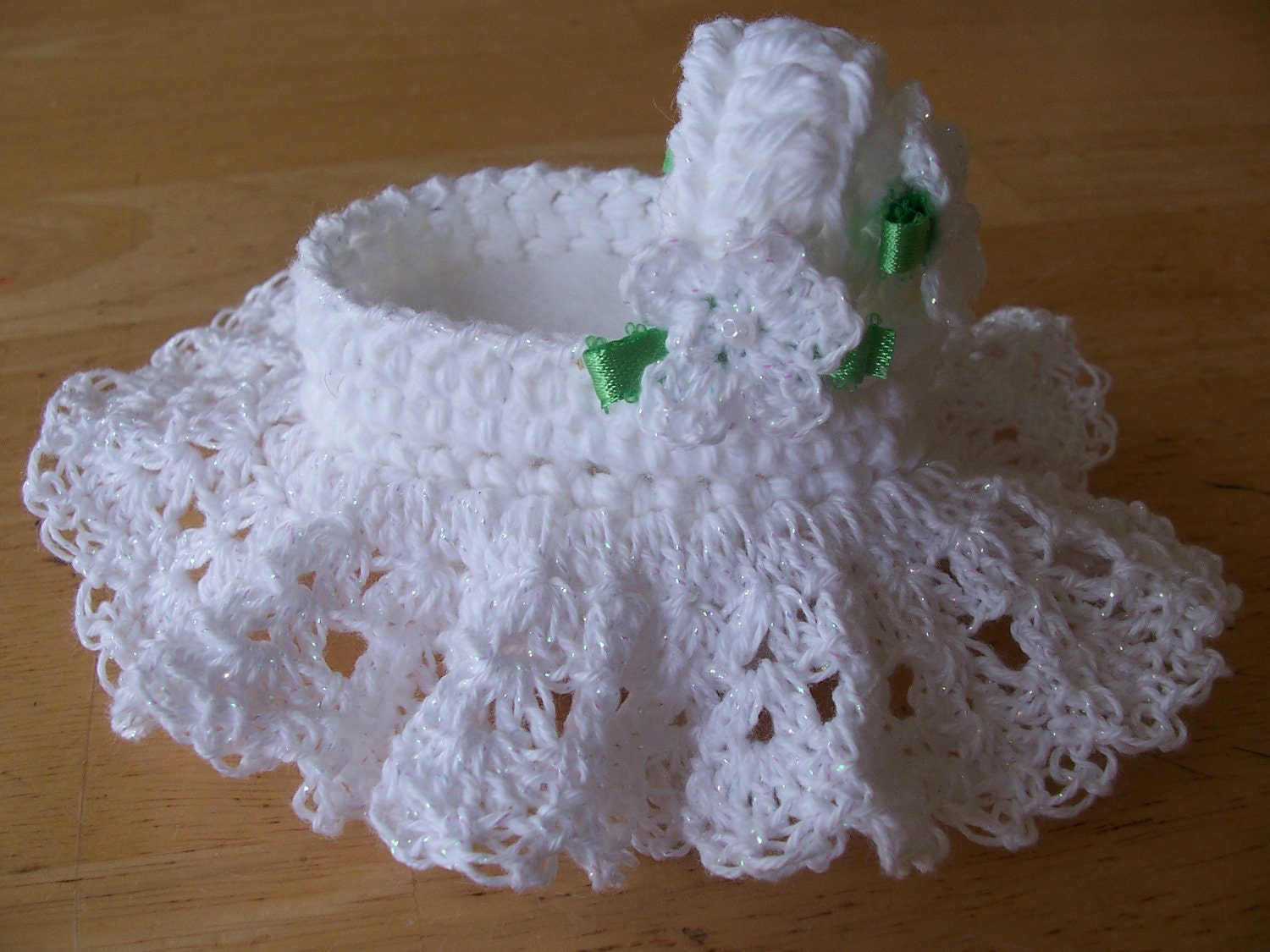MINIATURE CROCHET BASSINET 3" for 2inch ooak baby White Gardenias Victoriana