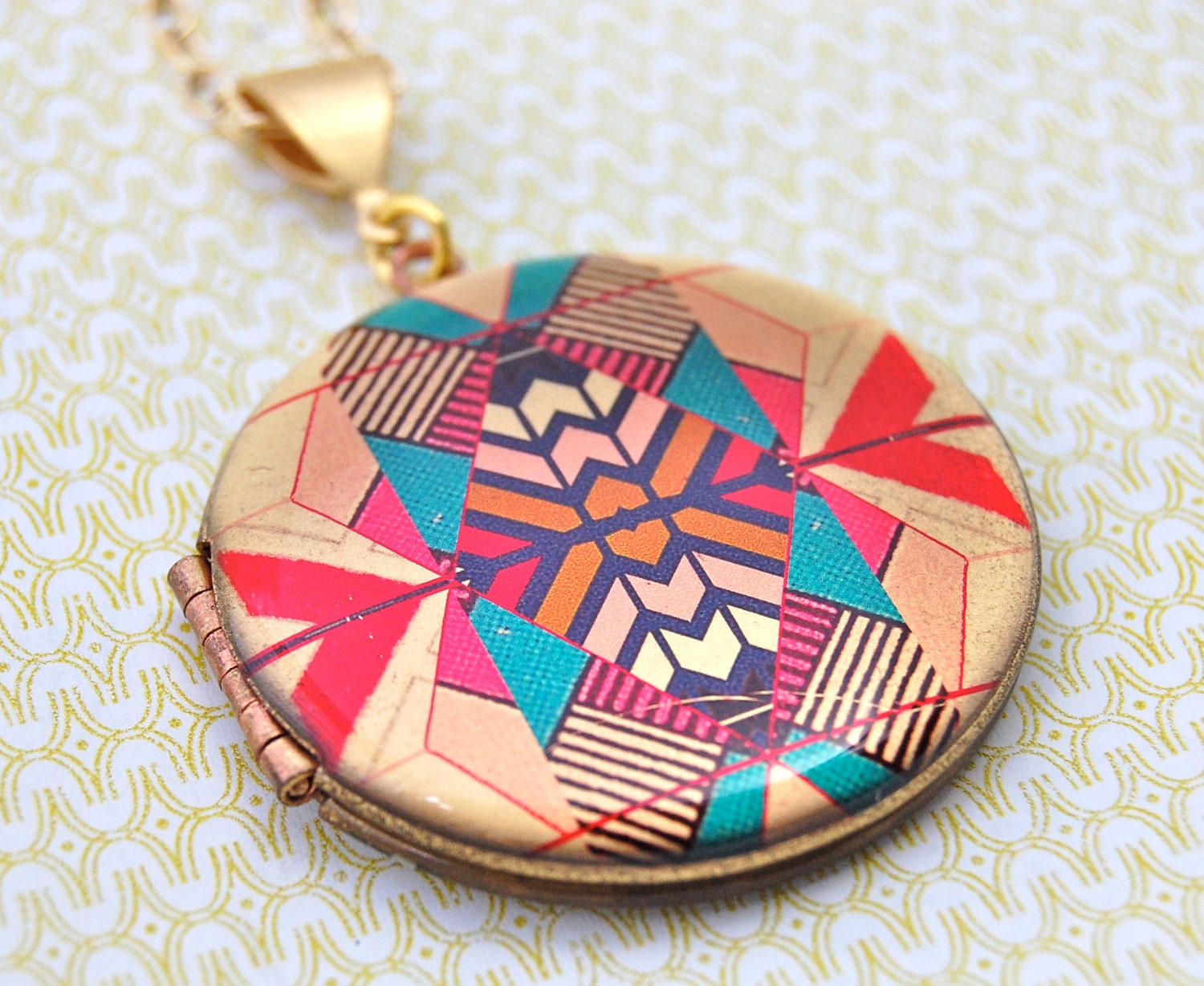 The Kaleidoscope Locket - Vintage