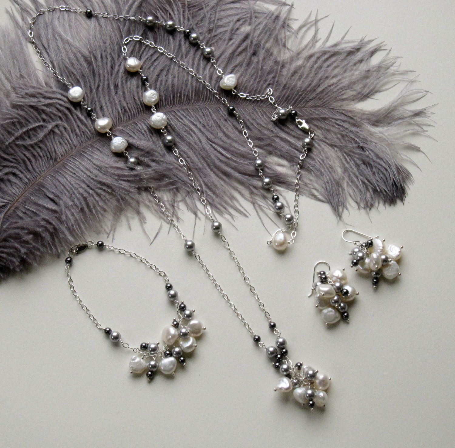 Deco Freshwater and Swarovski Pearl Necklace - Gray
