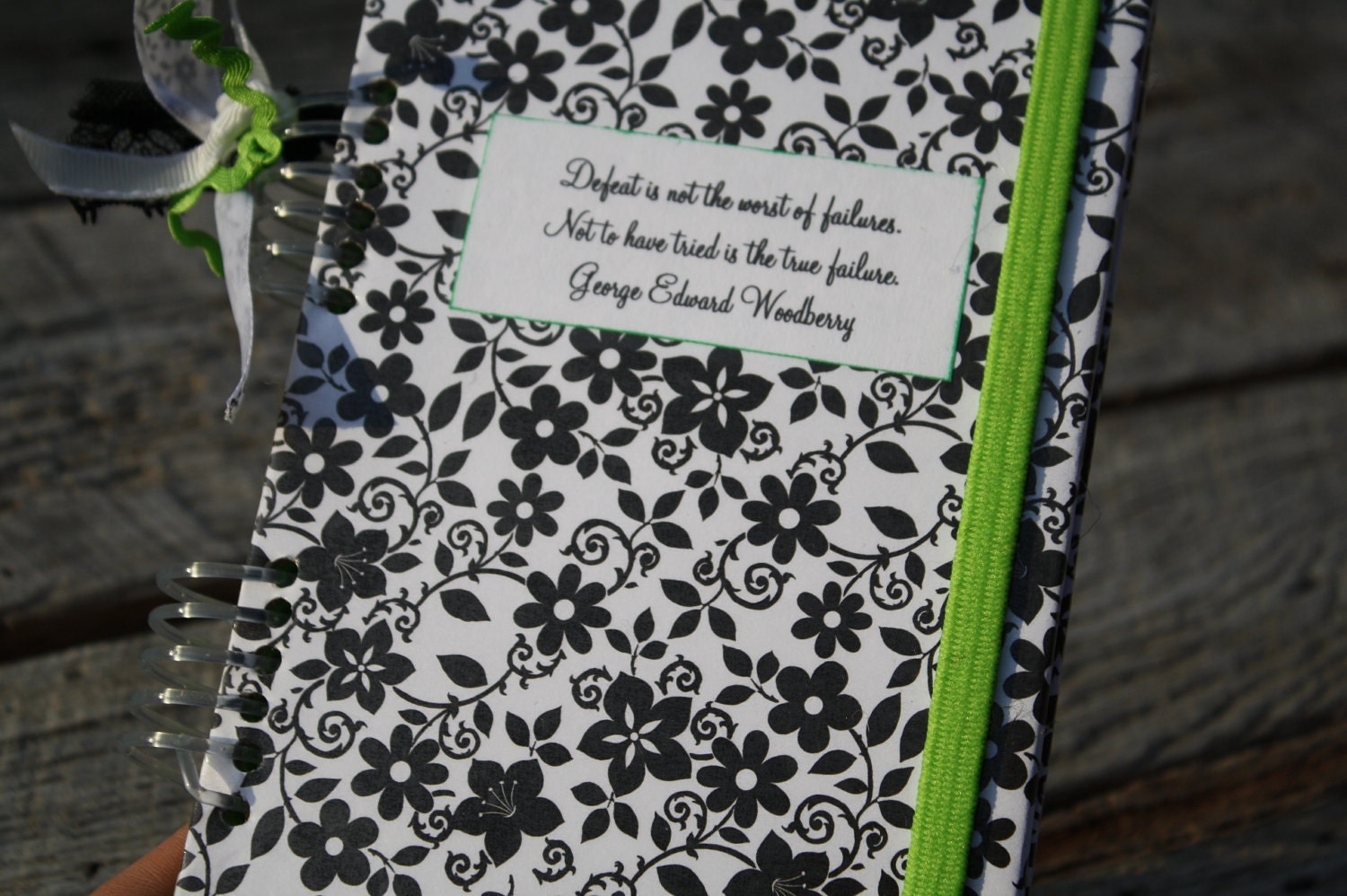 Black and White With Green Budget System with 5 Envelopes and a Protective Cover