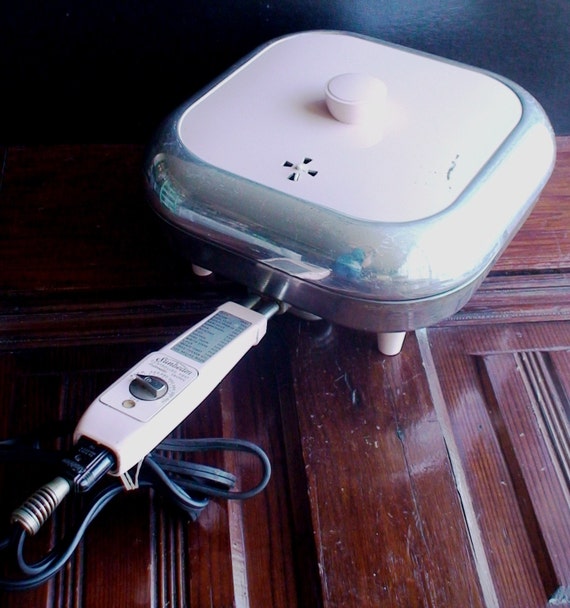 Vintage Pink Sunbeam Electric Fry Pan by AntiNu on Etsy