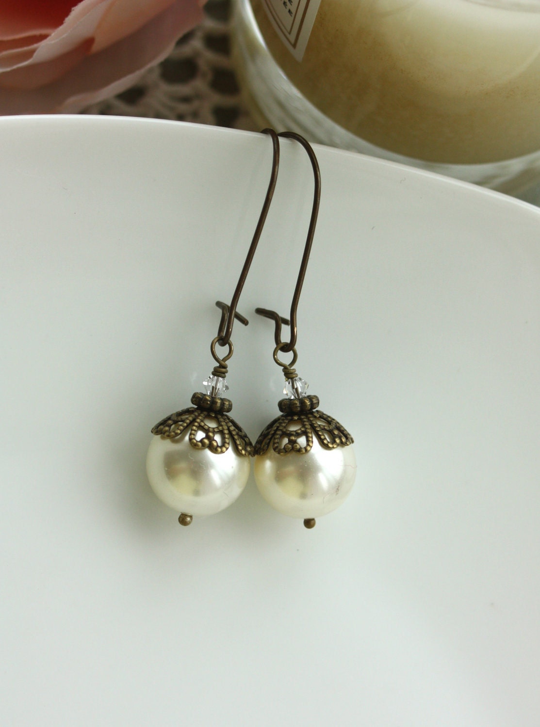 Special Price - Set of Four (4) Ivory Cream Pearl Dangle Earrings. Vintage Style, Antiqued Brass. Bridesmaids Gifts. Maid Of Honor.
