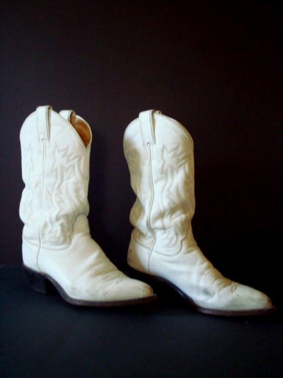 Vtg 80s Womens White Cowboy Boots Sz 8B by judygovintage on Etsy