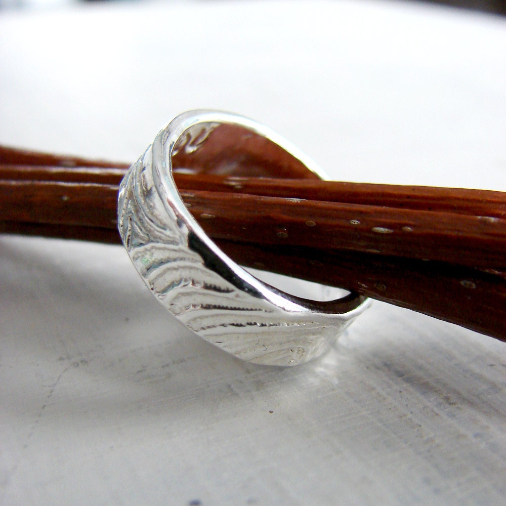 Silver Wood Grain Ring. Faux Bois Ring. Wedding Ring. I Love You