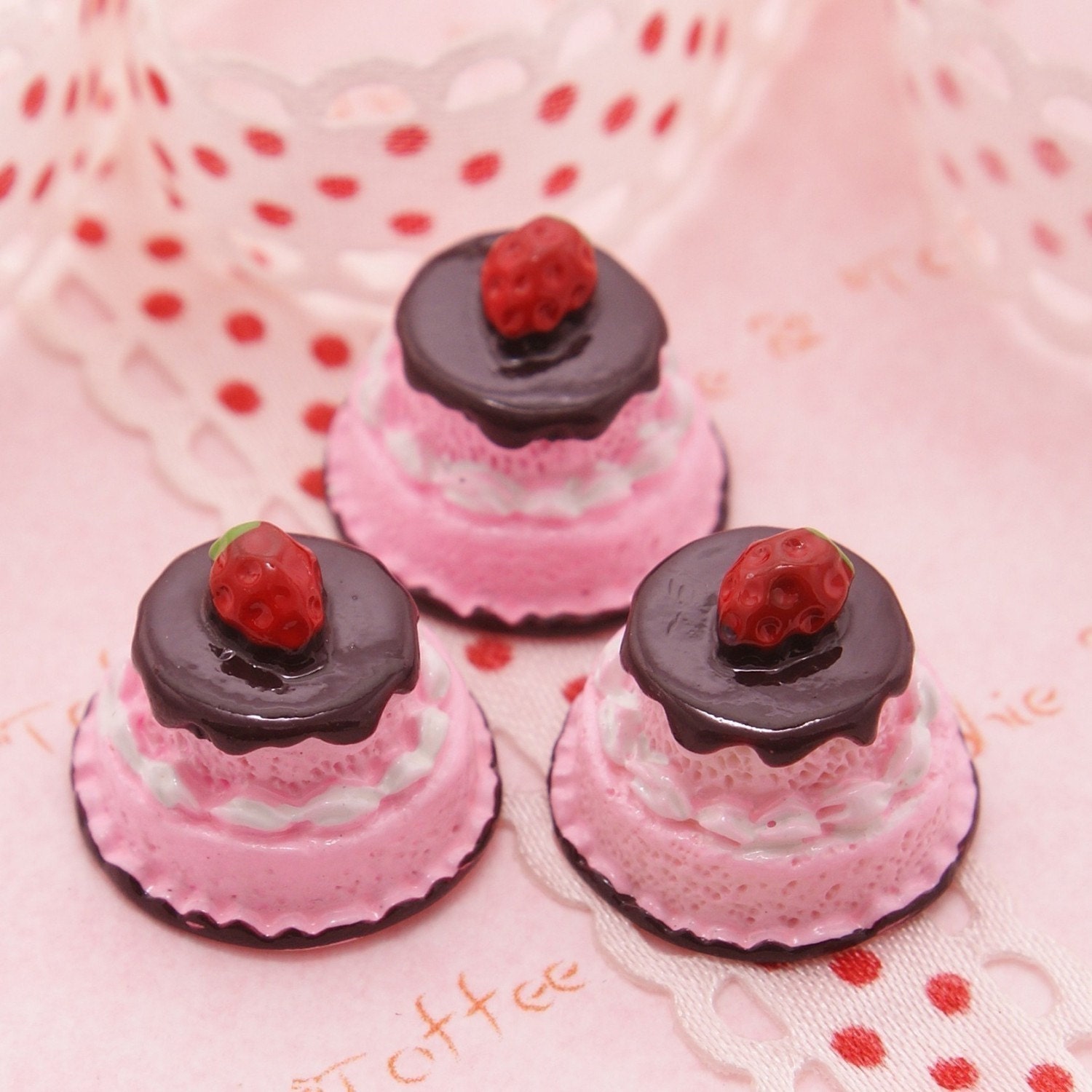 Strawberry Chocolate Fondue Cake Cabochon Set by SophieToffeeCo