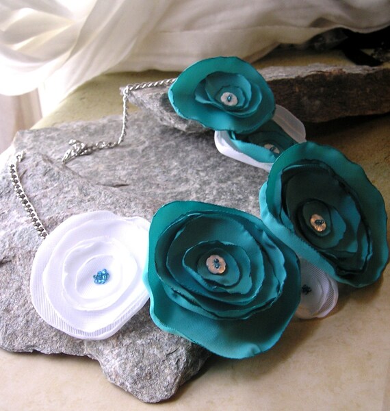 The Riviera fabric flower necklace