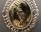 AMBROSIA Cameo Pin 30 x 40 mm Gold Black